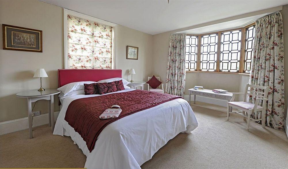 The Cholmondeley Arms Hotell Wrenbury Exteriör bild